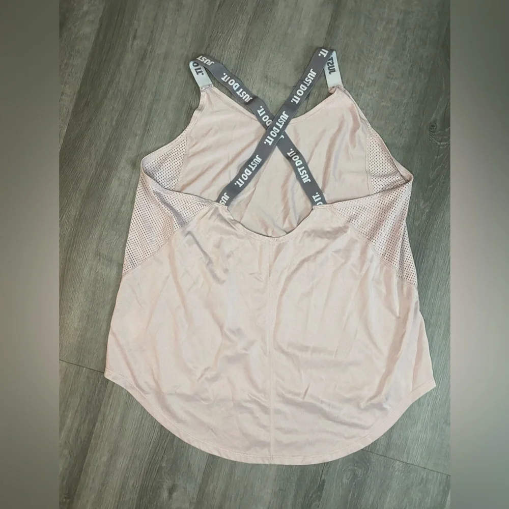 Nike Cross-Back Athletic Tank Top